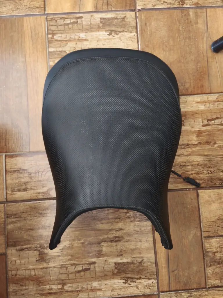 [52539457789 US] ASIENTO CONDUCTOR R1250