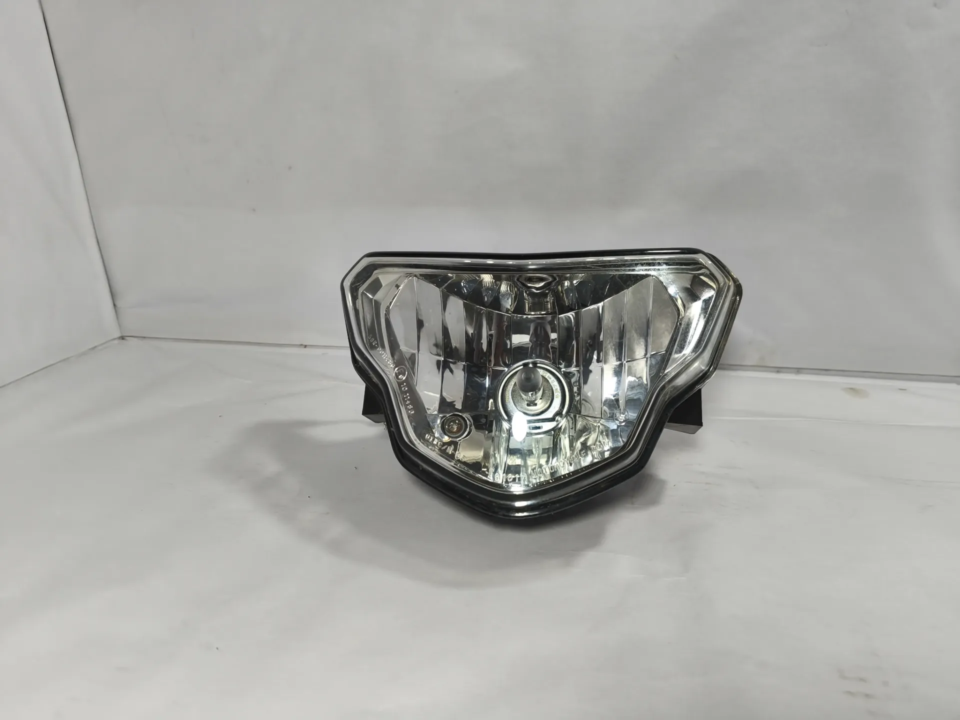 FARO DELANTERO Halogeno G310 2017-2019 (Usado)